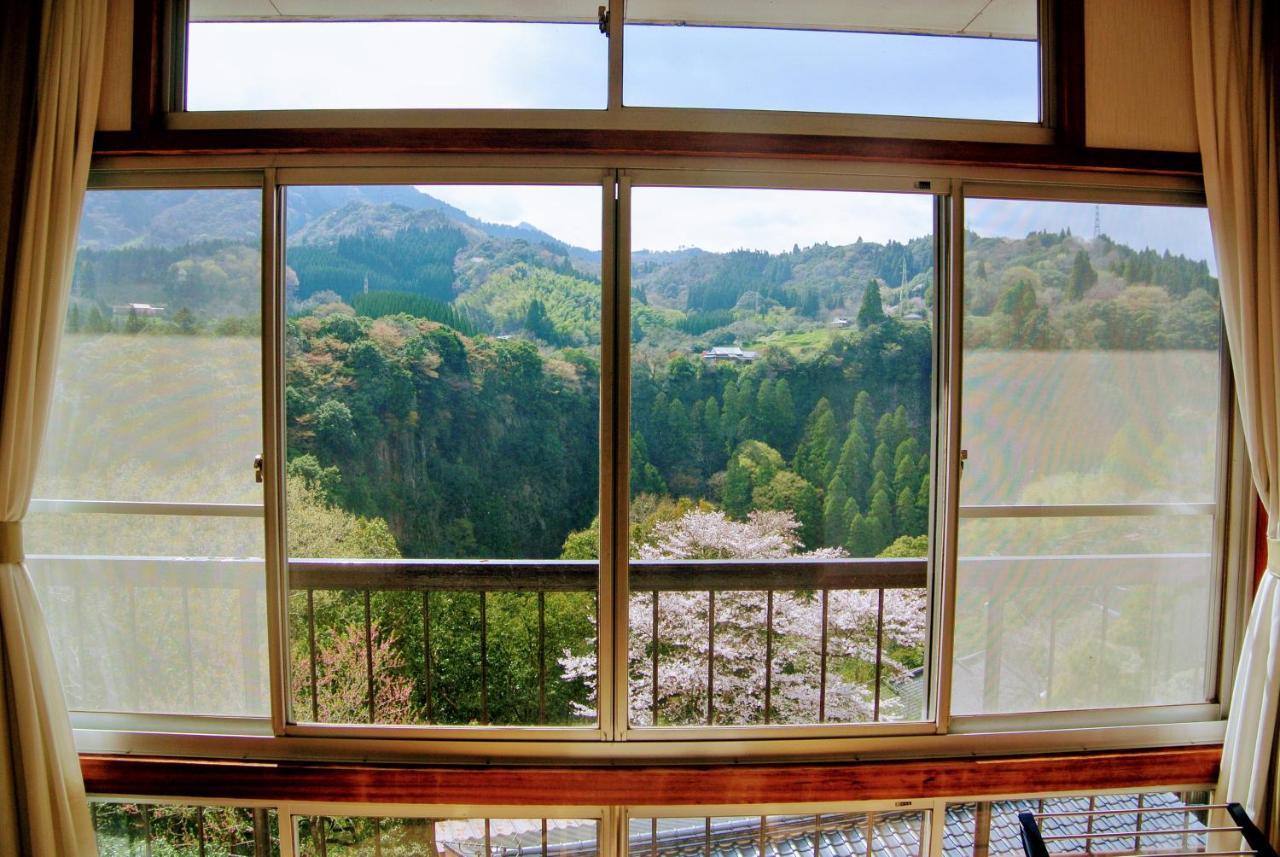 Takachiho B&B Ukigumo Ngoại thất bức ảnh