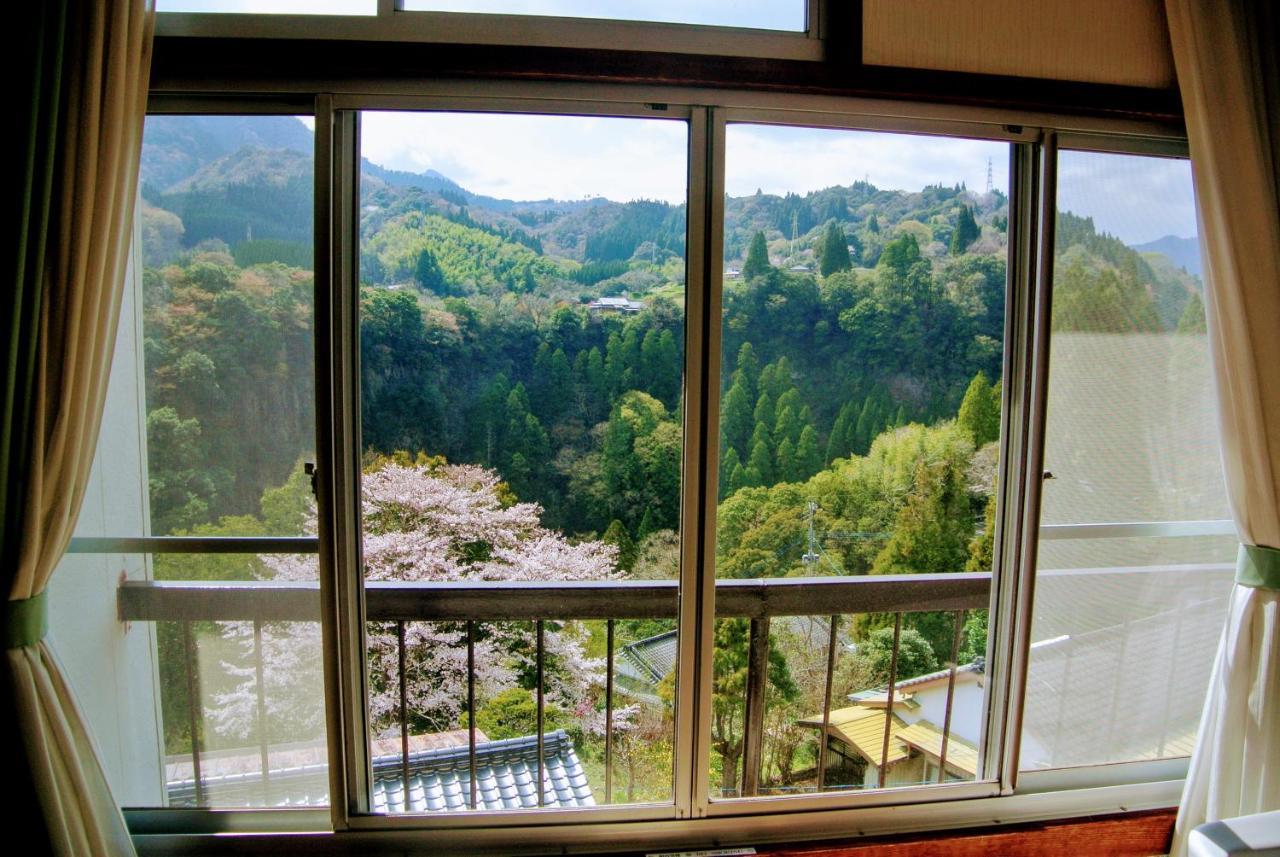 Takachiho B&B Ukigumo Ngoại thất bức ảnh